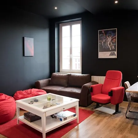 Qualys Cinema-parking & View Square Carcassonne