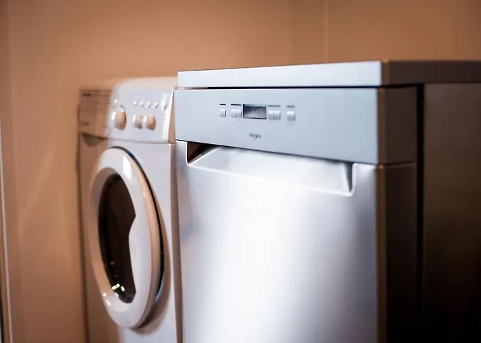 Qualys Cinema-parking & View Square * Carcassonne