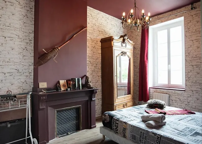 Qualys Cinema-parking & View Square Appartement *