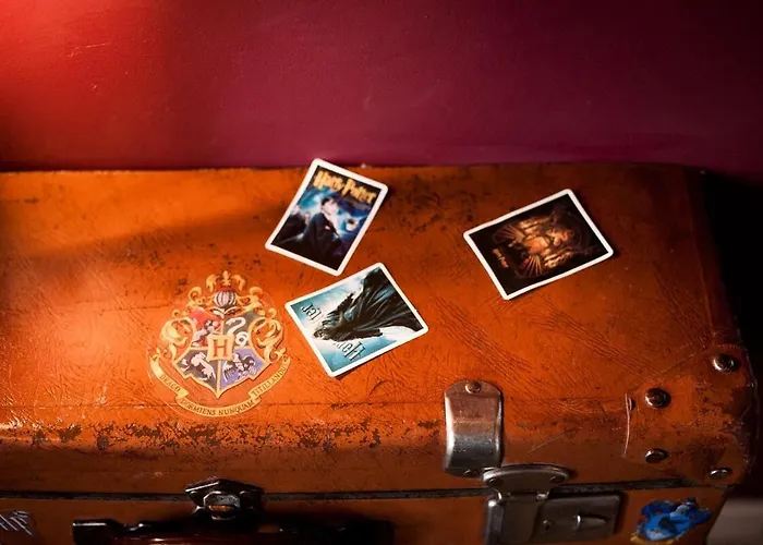 Qualys Cinema-parking & View Square